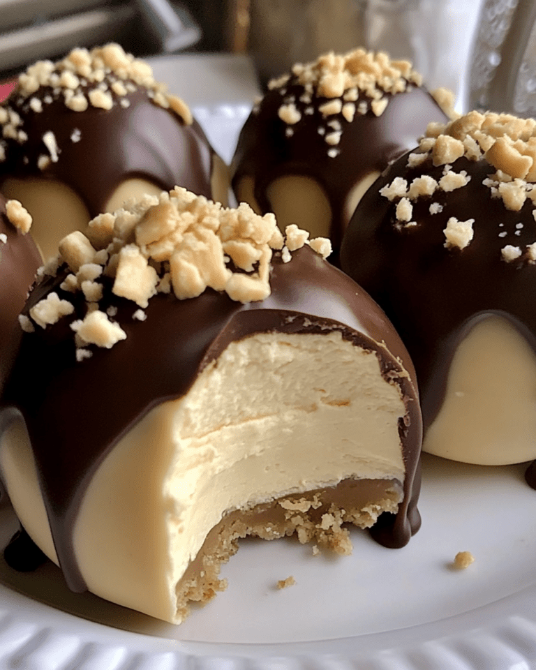 Boules de Cheesecake au Beurre de Cacahuète Sans Cuisson