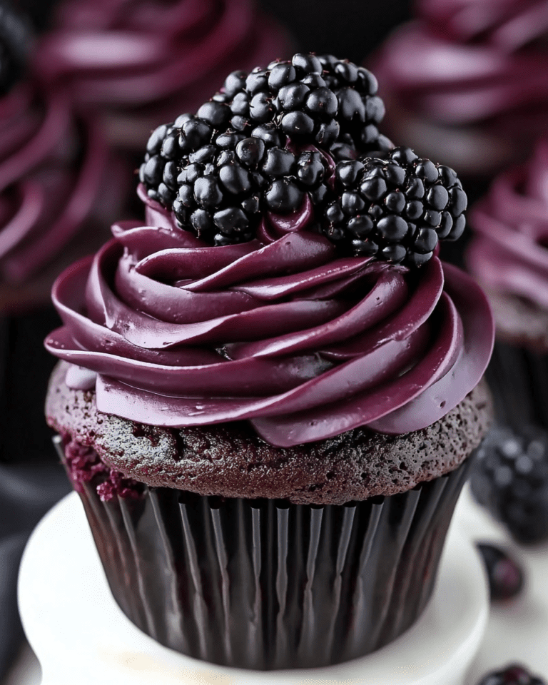 Gâteaux au chocolat noir et aux mûres